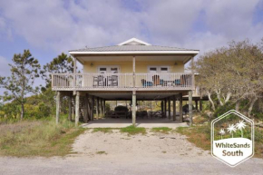 WhiteSands - Unwind at this duplex only walking distance from beach